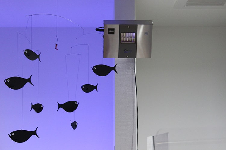 コロナウイルス弱毒化 紫外線照射器